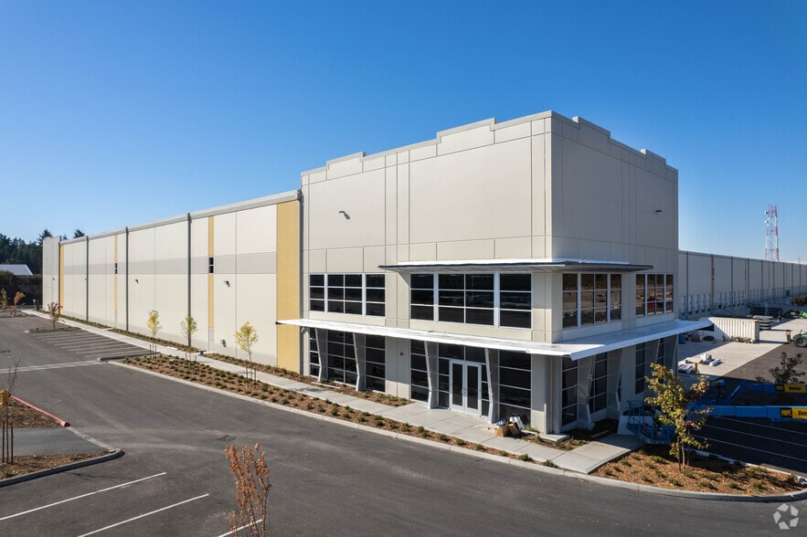 Primary Photo Of 19804 Canyon Rd, Tacoma Distribution For Lease