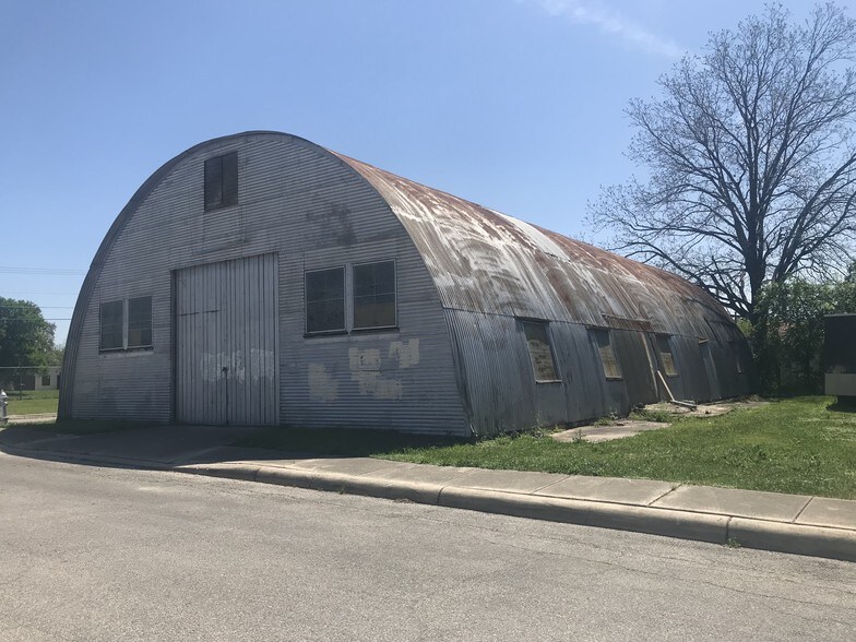 More Photos Of 322 Lucas St, San Antonio Auto Repair For Lease