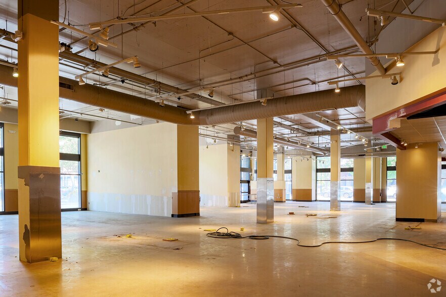More Photos Of 100 S 2nd St, San Jose Supermarket For Lease