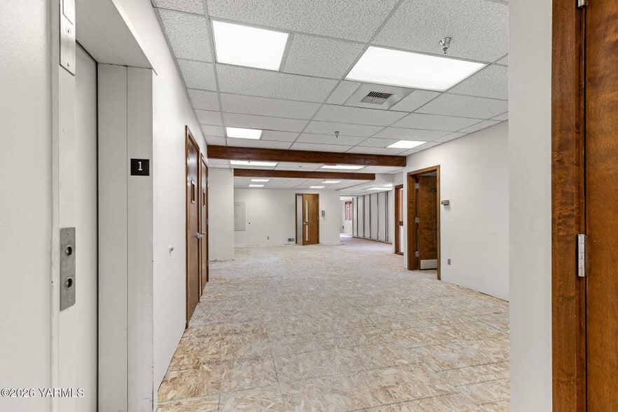 More Photos Of 303 S 12th Ave, Yakima Medical For Sale
