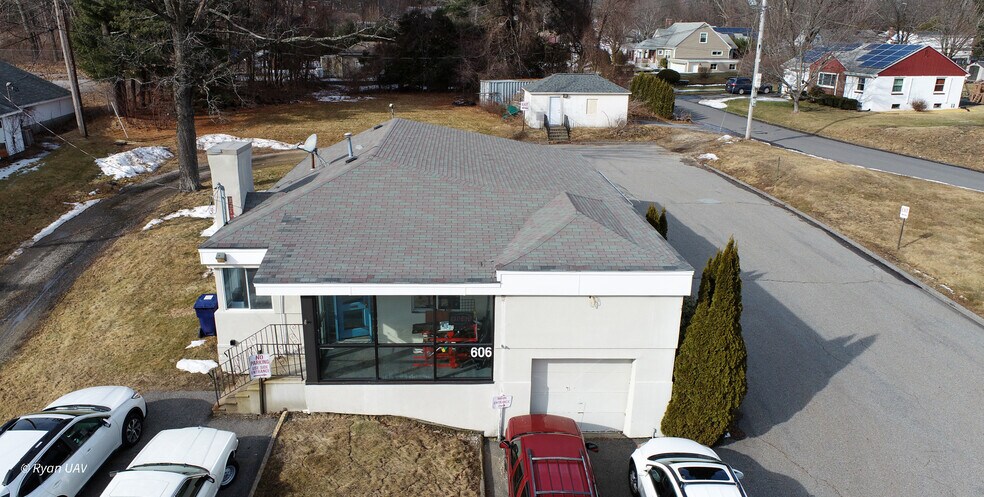 More Photos Of 606 Southbridge St, Auburn Auto Repair For Sale