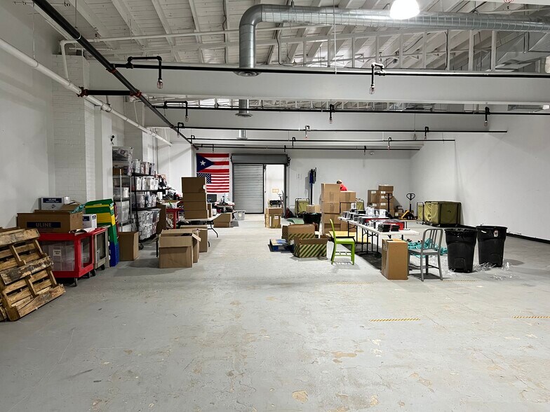 More Photos Of 482 Glenbrook Rd, Stamford Manufacturing For Lease
