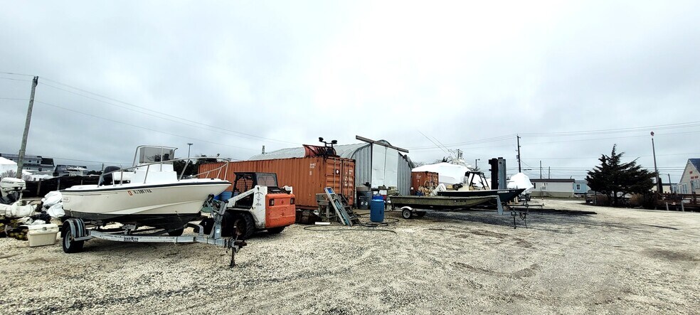 More Photos Of 470 S Green St, Tuckerton Marina For Sale