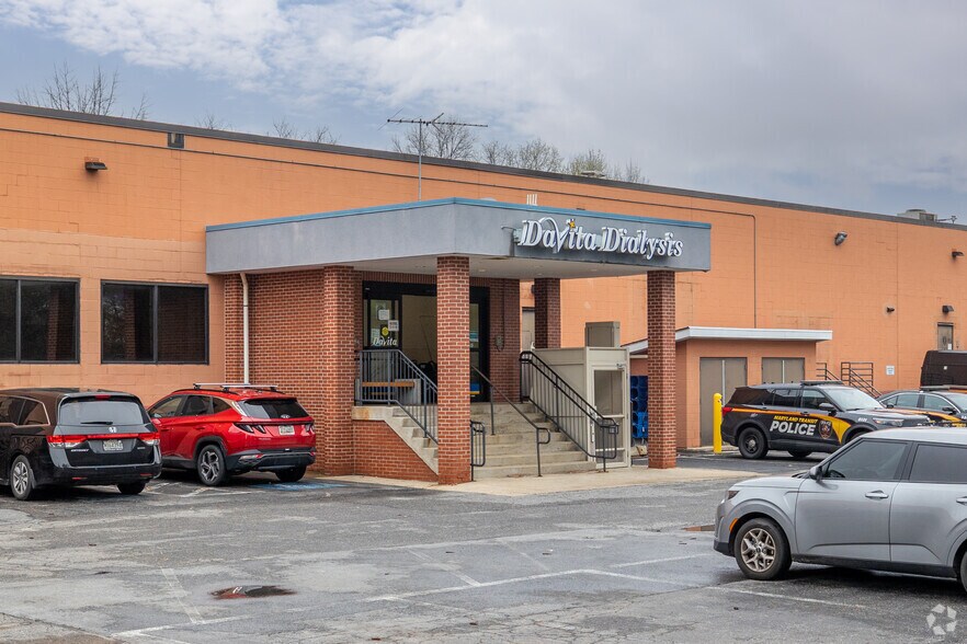 More Photos Of 4601-4701 Mount Hope Dr, Baltimore Office For Lease