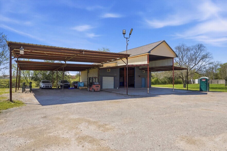 More Photos Of 15134 Beaumont Hwy, Houston Land For Sale