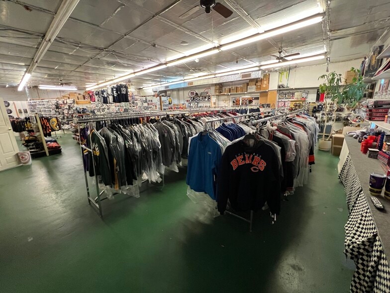 More Photos Of 1333 N King St, Hampton Freestanding For Sale