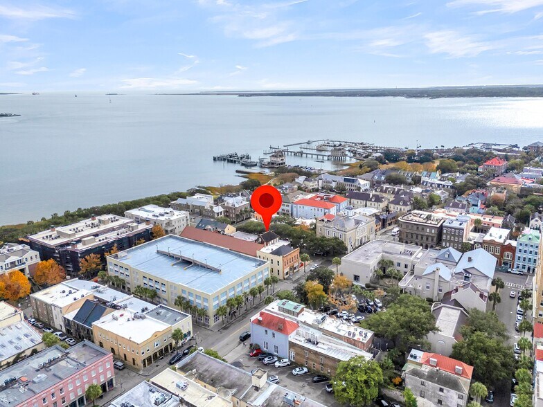 More Photos Of 12 Gillon St, Charleston Office For Lease