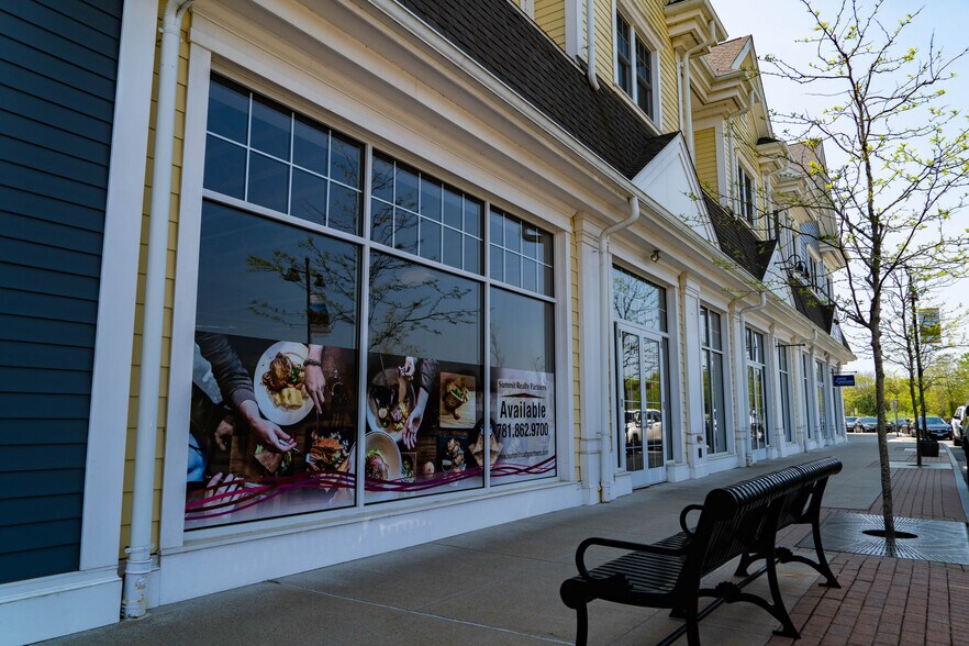 More Photos Of 400-440 Boston Post Rd, Wayland Unknown For Lease