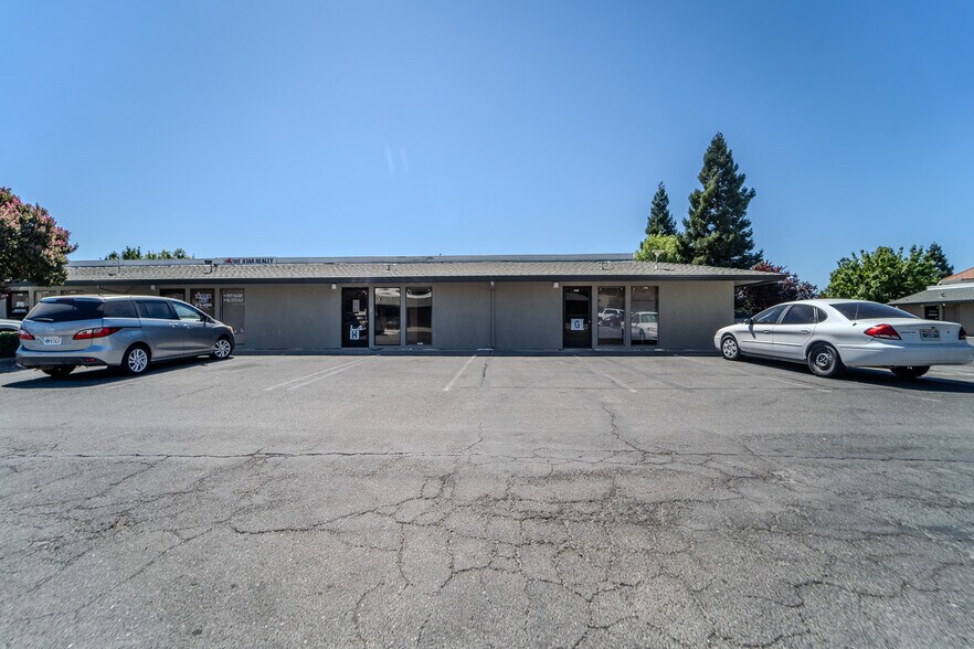 More Photos Of 1547 Starr Dr, Yuba City Office For Sale