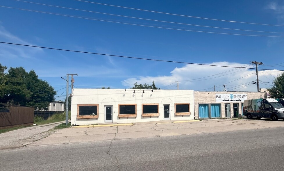 More Photos Of 7926 N May Ave, Oklahoma City Storefront Retail Office For Lease