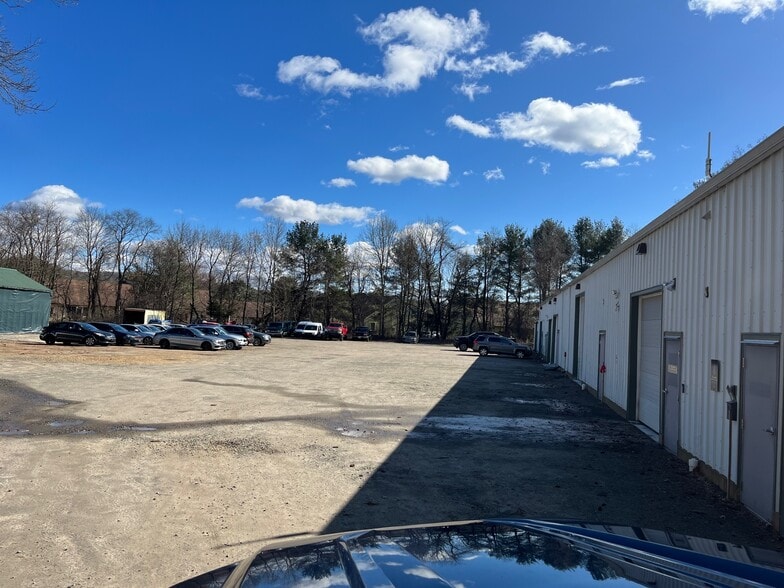 Primary Photo Of 65 Kingsbury Ave, Tolland Warehouse For Lease