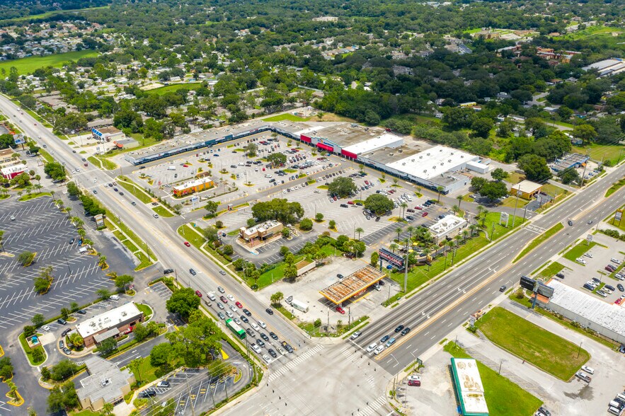 More Photos Of 2625 N Hiawassee Rd, Orlando Storefront For Sale