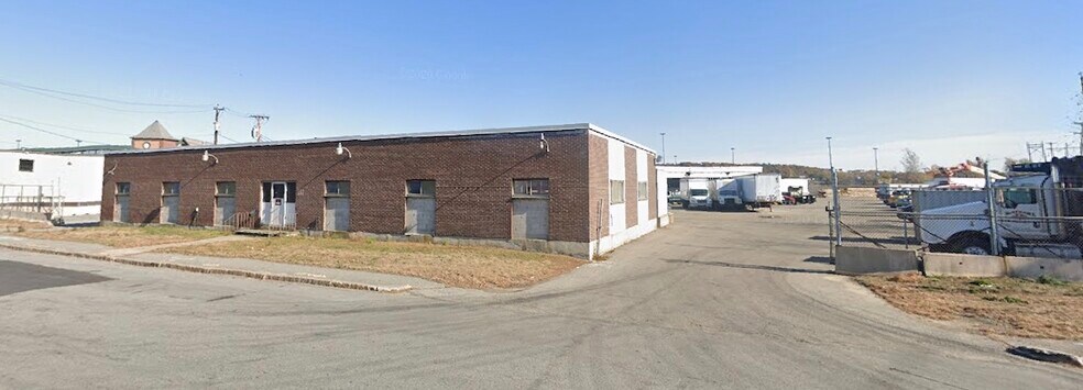 Primary Photo Of 211 New Boston St, Woburn Service For Lease