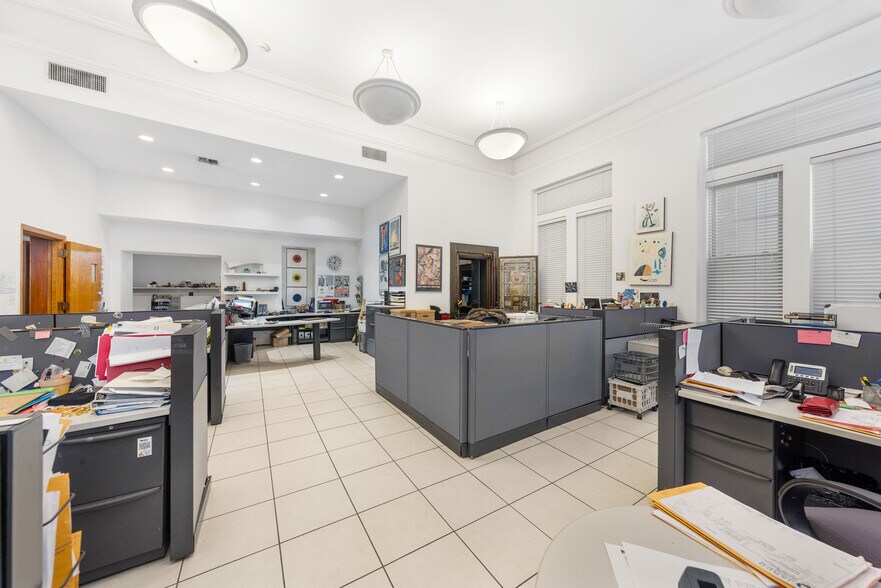 More Photos Of 4407-4411 Park Ave, Union City Loft Creative Space For Sale