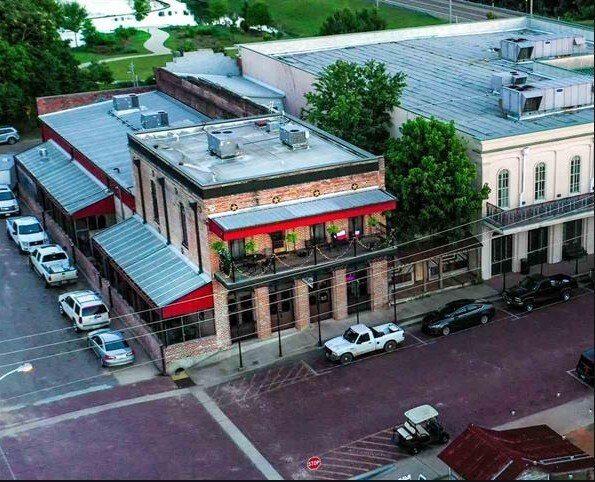 More Photos Of 124 E Austin St, Jefferson Restaurant For Sale