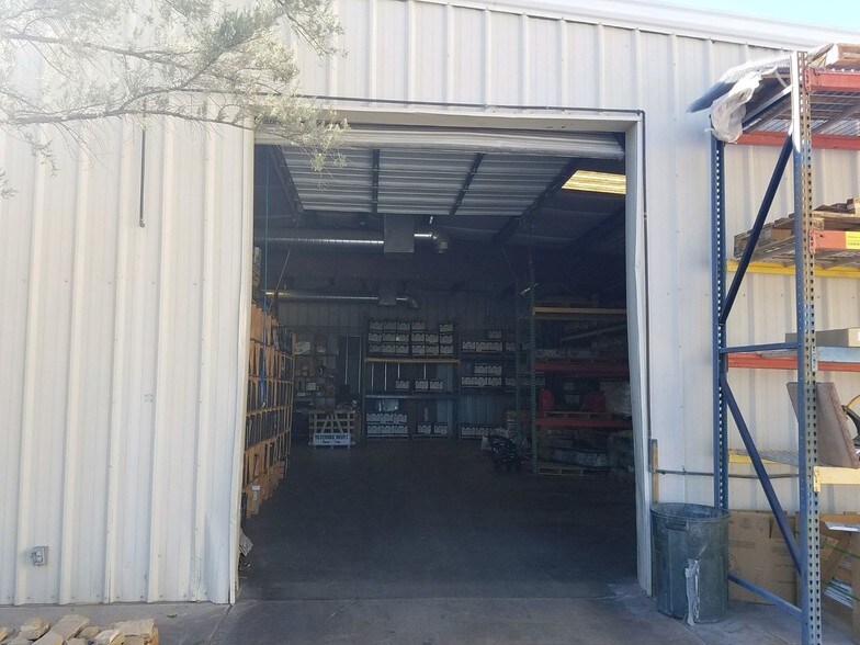 More Photos Of 2601 N Lake Valley Rd, Prescott Valley Warehouse For Lease