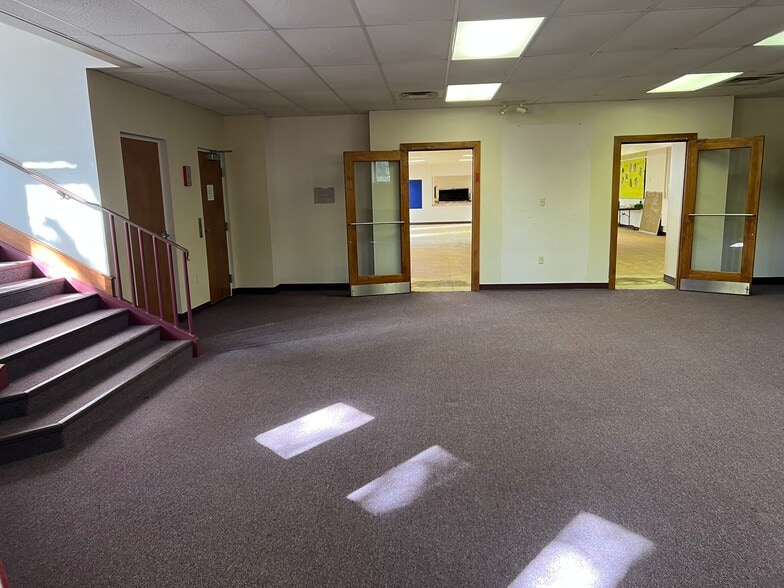 More Photos Of 1701 Capitol Ave, Fort Wayne Specialty For Sale