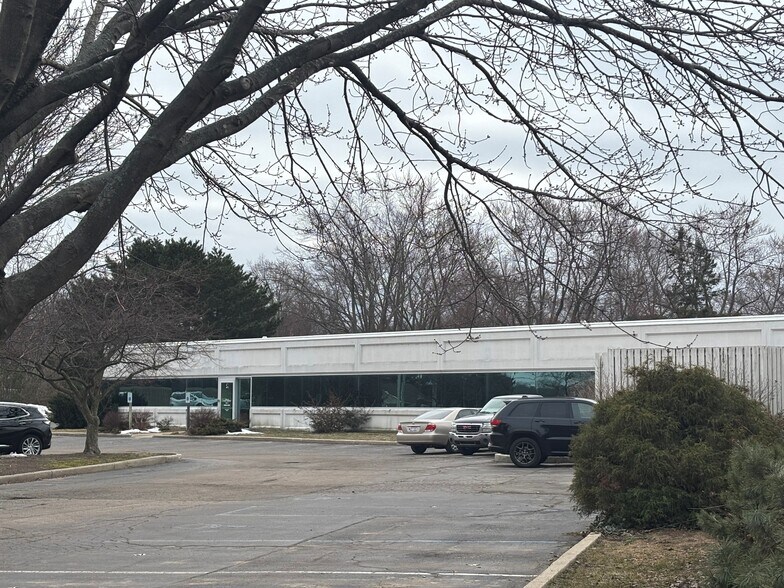 More Photos Of 2500 Niles Rd, Saint Joseph Medical For Lease