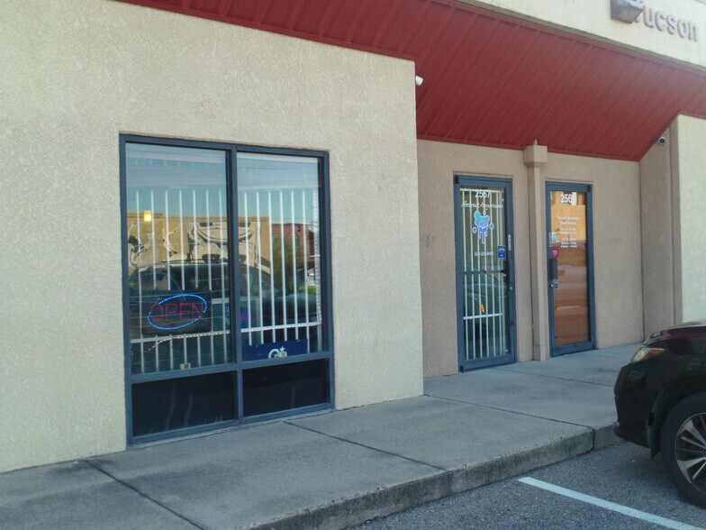 More Photos Of 2567-2579 N 1st Ave, Tucson Office For Sale