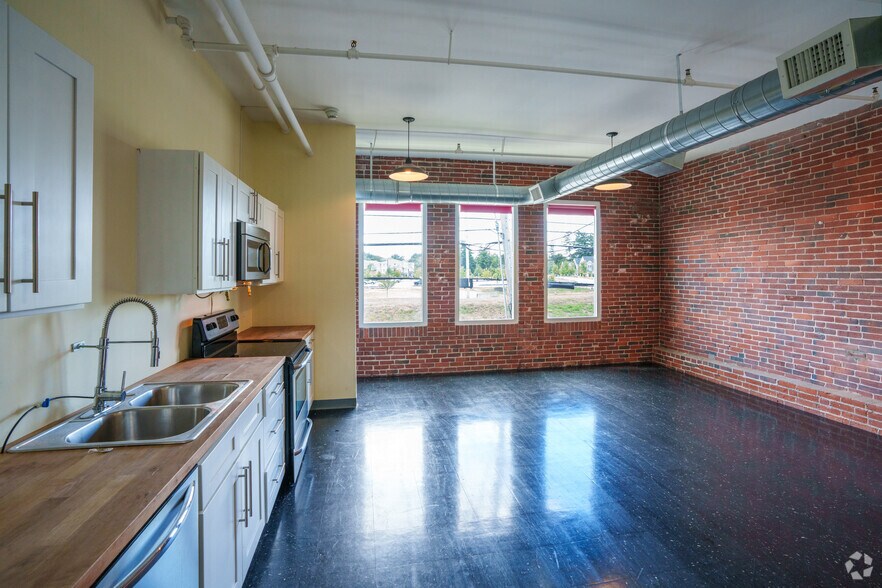 Photo of 2nd Floor Ste 11