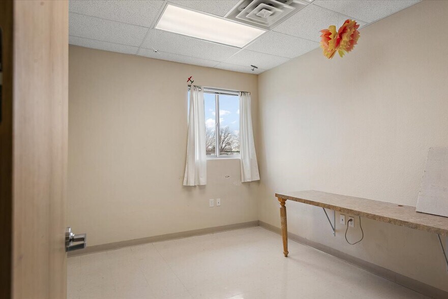 More Photos Of 105 Lehigh Ave, Pueblo Office Residential For Sale