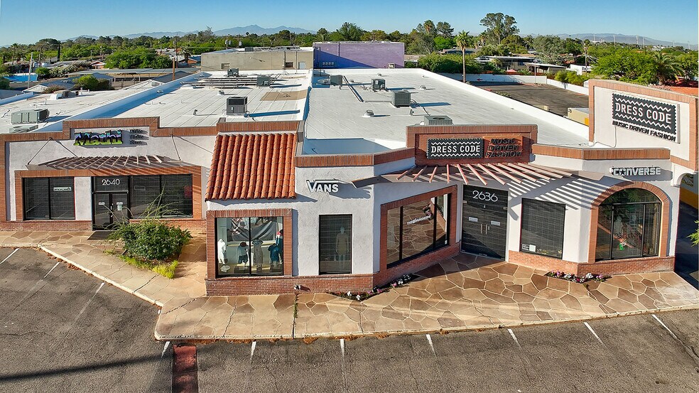More Photos Of 2636-2640 E Broadway Blvd, Tucson Freestanding For Lease