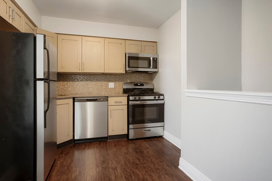 More Photos Of 407-422 29th Ave, Denver Apartments For Sale