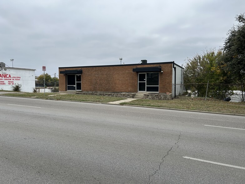 Primary Photo Of 3120-3122 E Lancaster Ave, Fort Worth Storefront Retail Office For Lease