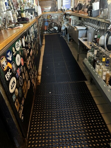 More Photos Of 4348 Seneca St, West Seneca Restaurant For Sale