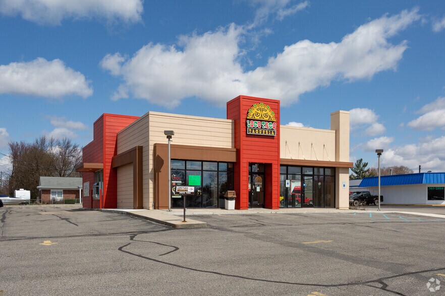 More Photos Of 4005 Plainfield Ave NE, Grand Rapids Restaurant For Lease