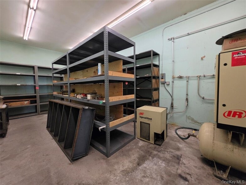 More Photos Of 295 Jeffersonville North Branch Rd, Jeffersonville Industrial For Sale