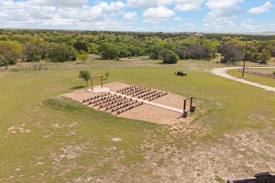 More Photos Of 3119 County Road 2730, Glen Rose Lodge Meeting Hall For Sale