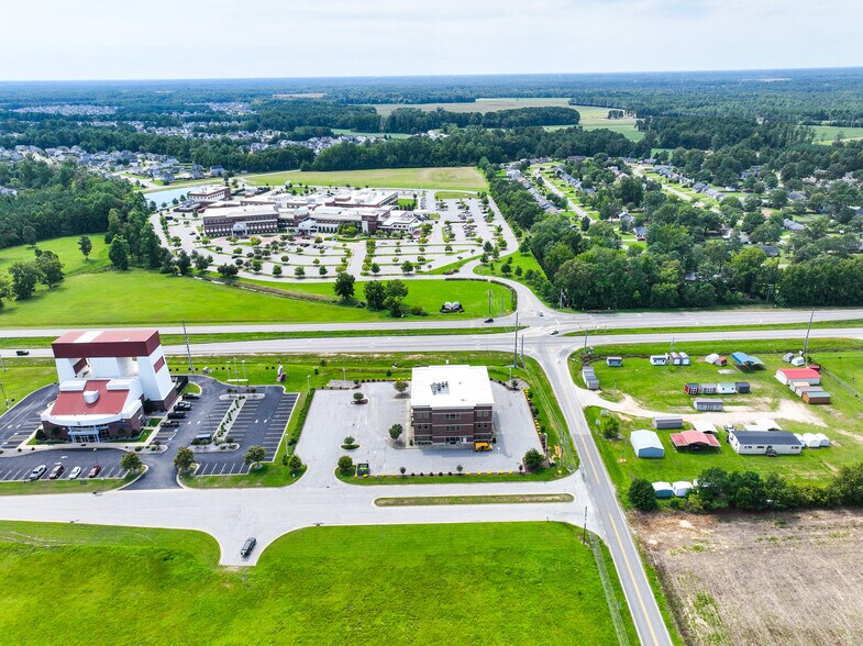 More Photos Of 142 Paraclete Dr, Raeford Medical For Lease