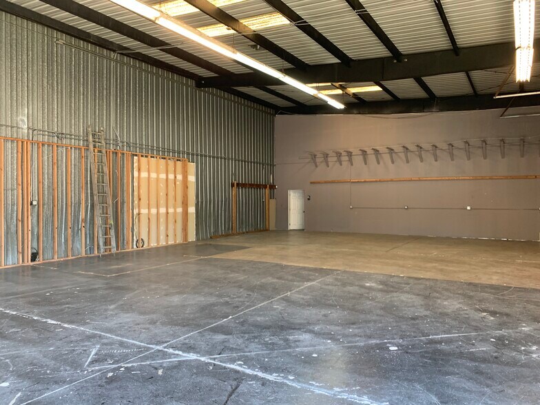 More Photos Of 2735-2741 Scott Blvd, Santa Clara Service For Lease