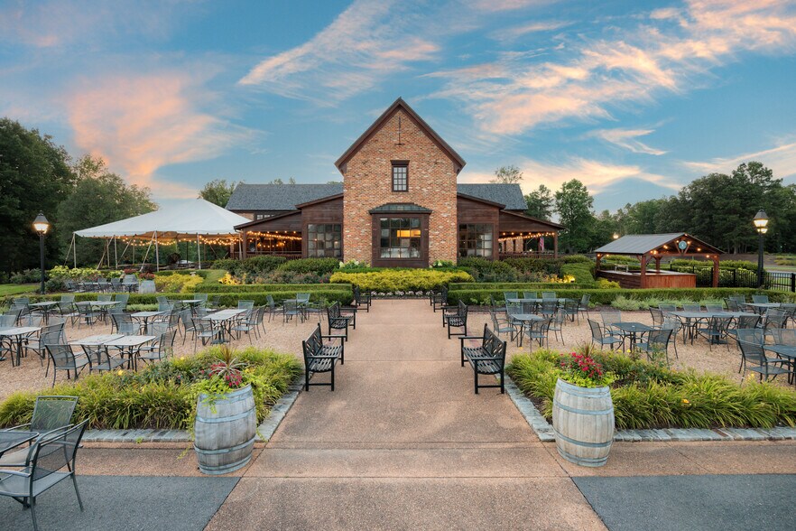 More Photos Of 8442 Old Church Rd, New Kent Winery Vineyard For Sale