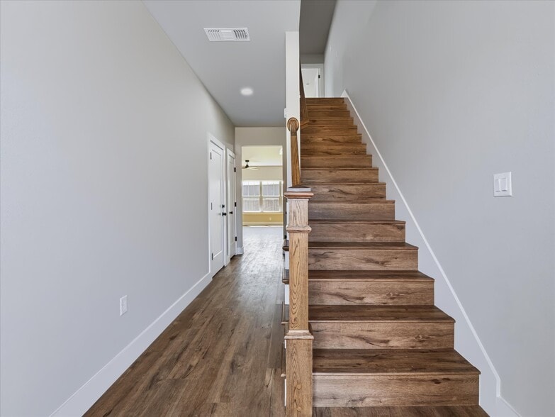 More Photos Of 1306 Country Rd, Whitesboro Apartments For Sale