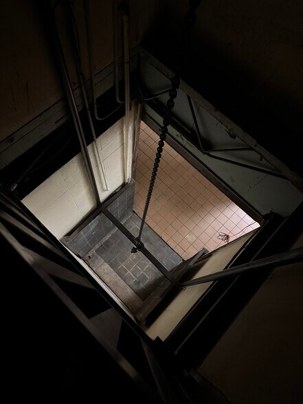 More Photos Of 221 W Randolph Ave, Enid Restaurant For Lease