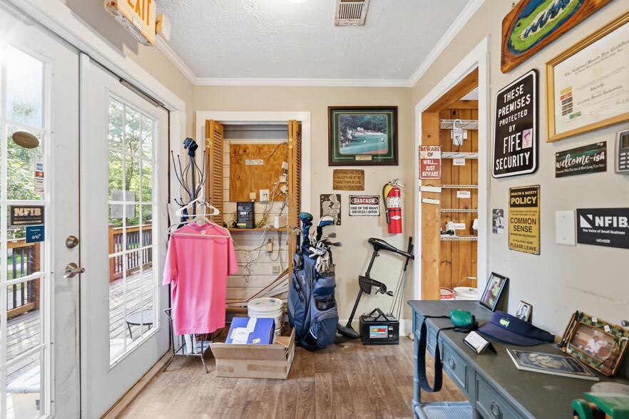 More Photos Of 3365 Thompson Bridge Rd, Gainesville Freestanding For Sale