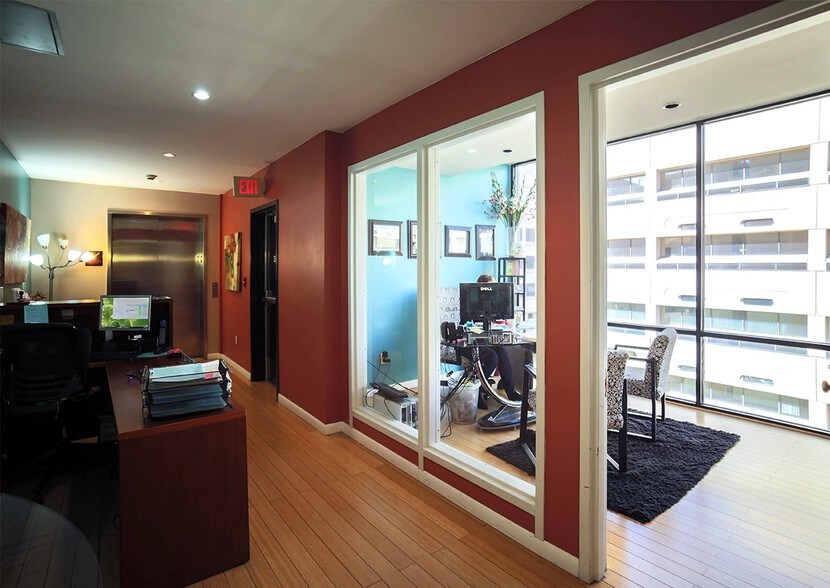 More Photos Of 220 Copper Ave NW, Albuquerque Office For Sale