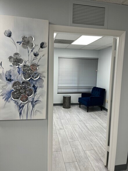 More Photos Of 7960-7990 Old Georgetown Rd, Bethesda Medical For Sale