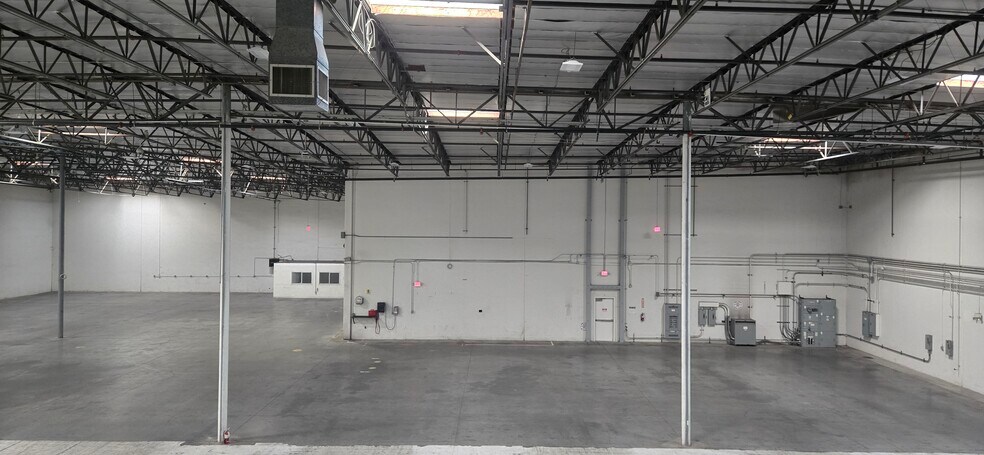 More Photos Of 19571 Magellan Dr, Torrance Industrial For Lease