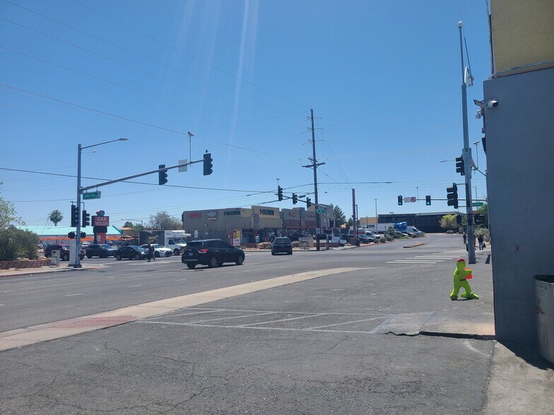 More Photos Of 2784 E Charleston Blvd, Las Vegas Freestanding For Sale