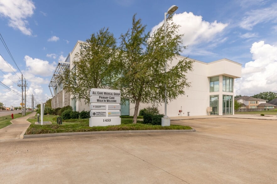 More Photos Of 1455 FM 646 Rd, League City Medical For Lease