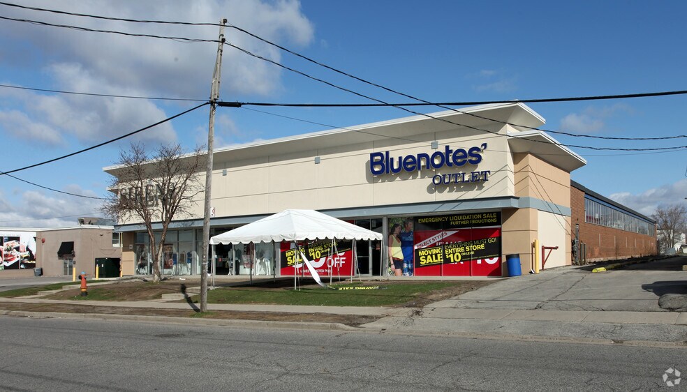 More Photos Of 94 Orfus Rd, Toronto Freestanding For Lease