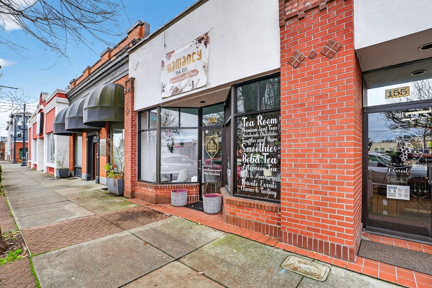 More Photos Of 159 SE 2nd Ave, Hillsboro Storefront For Sale