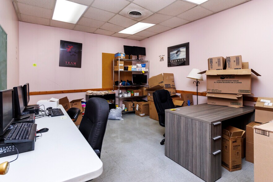 More Photos Of 1131 Broadway St, Buffalo Office For Sale