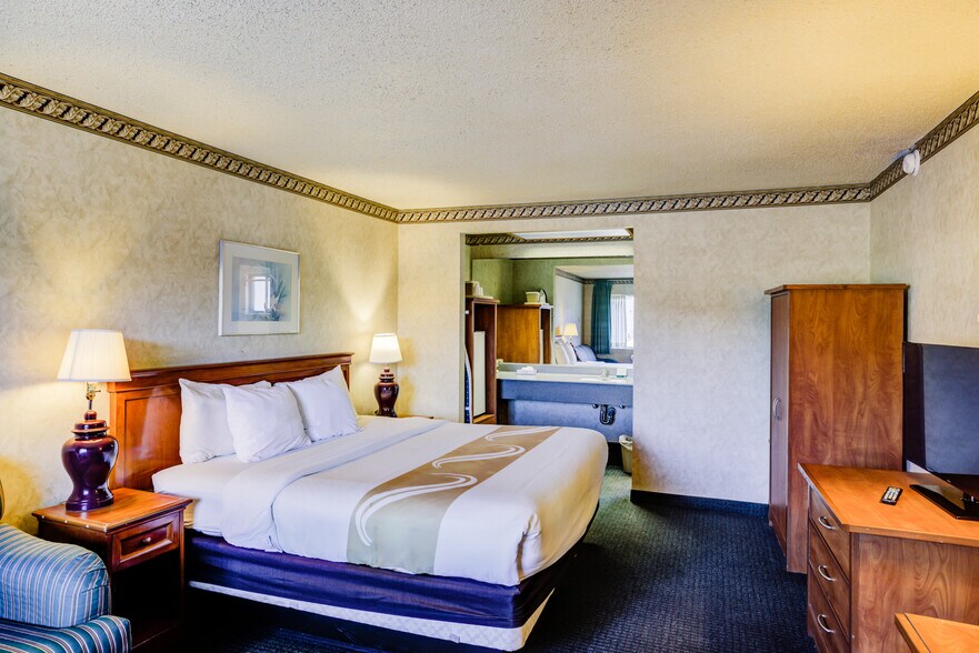 More Photos Of 2930 El Camino Real, Santa Clara Hotel For Sale