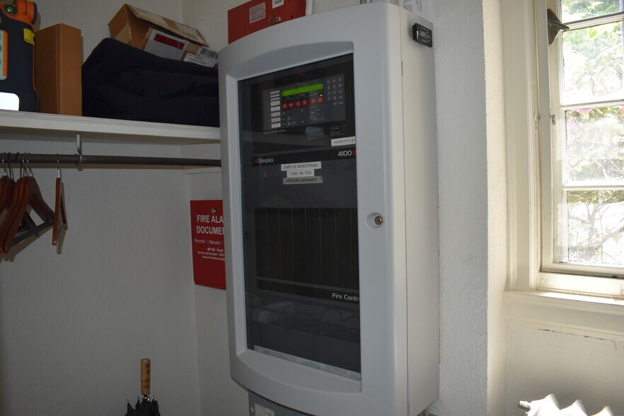 More Photos Of 9 Park Pl, Corning Specialty For Sale