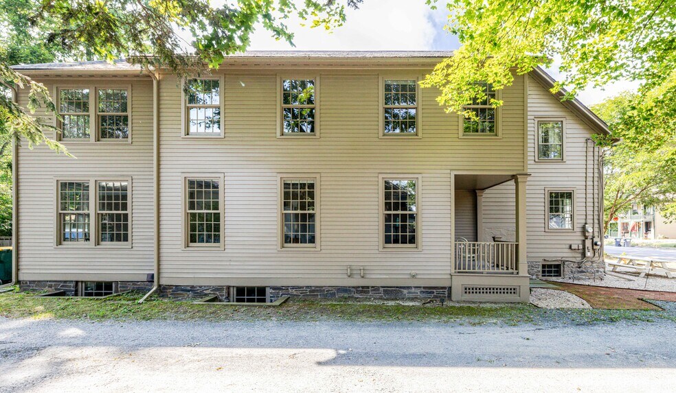 More Photos Of 16 Hudson St, Kinderhook Storefront Retail Residential For Lease