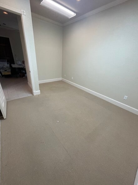 More Photos Of 11123 McCracken Cir, Cypress Office For Sale